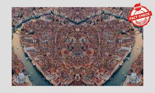 ইতালির ভেনিস শহরের দাবি করা ছবিটি এডিট করা